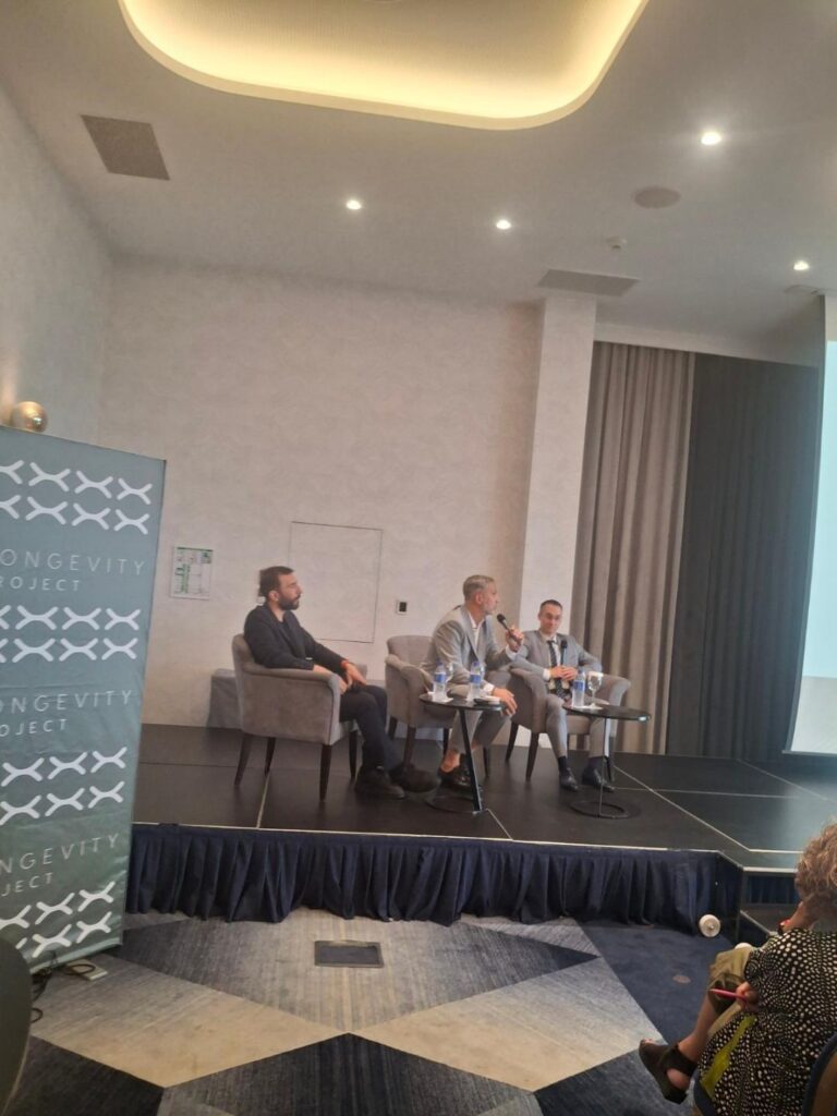 Ο Επίκουρος Καθηγητής του Τμήματος Αναστάσιος Βαμβάκης προσκεκλημένος ομιλητής στο Longevity Project για τη βελτίωση του τρόπου ζωής με υποστήριξη του Υφυπουργού Ανάπτυξης κ Καλαφάτη Σταύρου